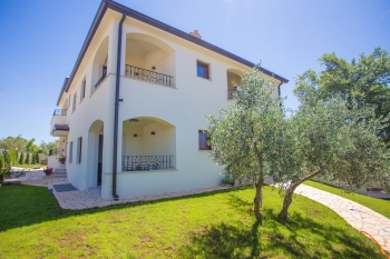 Villa Birikin Gray: